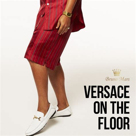 versace on the door übersetung|versace on the floor meaning.